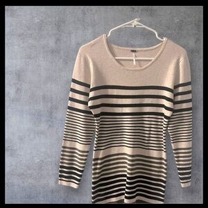 Poof! Sweater dress striped black cream, knit large EUC
